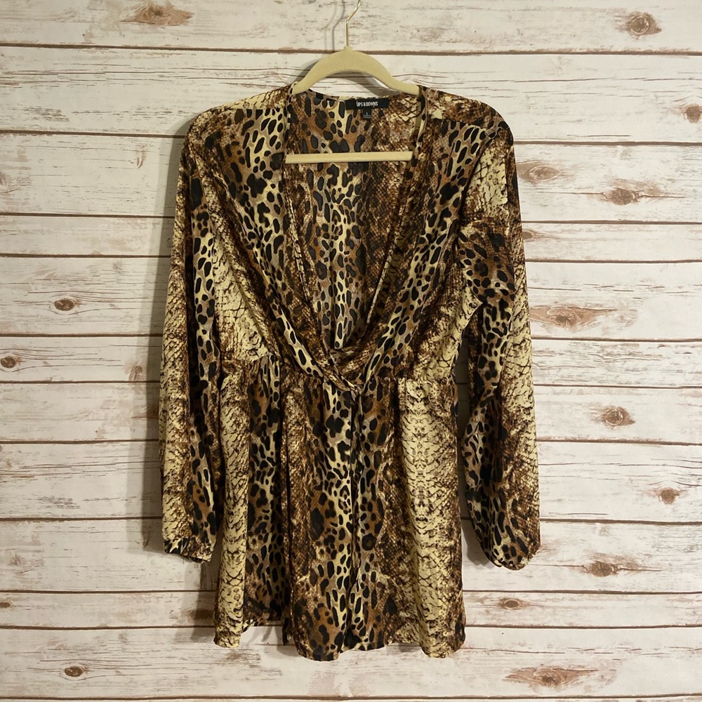 Up and down cheetah print blouse size Large